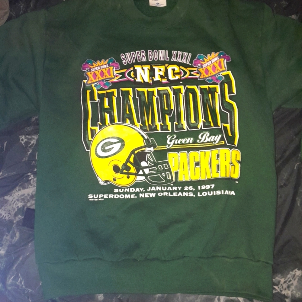 Vintage green bay sweater